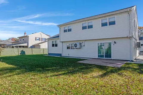 101 Calvert Ave E, Edison, NJ 08820 photo 35