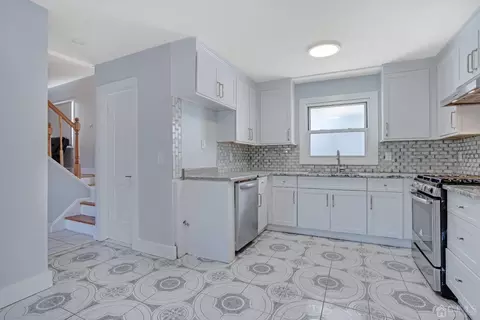 101 Calvert Ave E, Edison, NJ 08820 photo 10