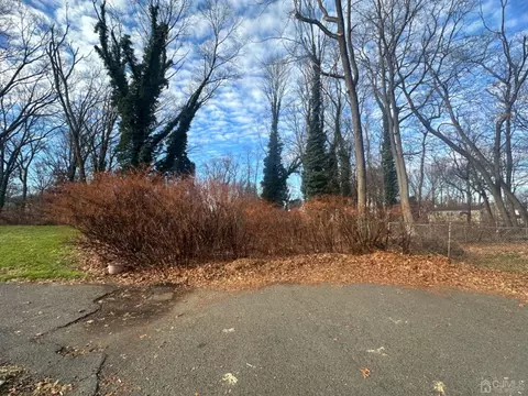 405 Wall St, Piscataway, NJ 08854