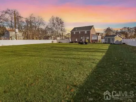 331 Dorn Ave, Middlesex, NJ 08846 photo 2