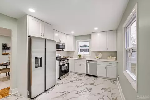 1 Barbara Pl, Edison, NJ 08817 photo 11