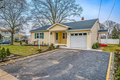 1 Barbara Pl, Edison, NJ 08817 photo 2