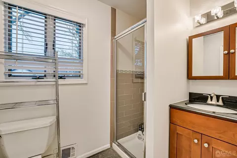 12 Eardley Rd, Edison, NJ 08817 photo 21