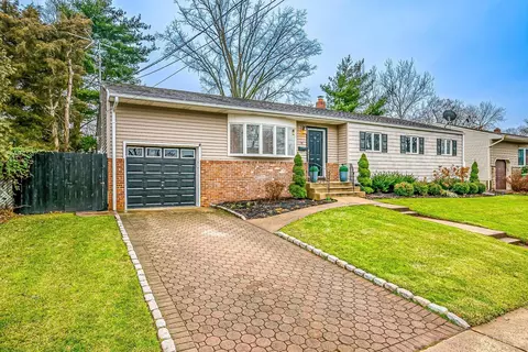 12 Eardley Rd, Edison, NJ 08817 photo 3