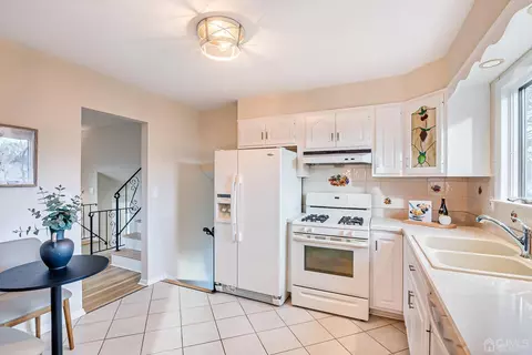 2 Stanley Pl, Edison, NJ 08817 photo 20