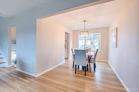 2 Stanley Pl, Edison, NJ 08817 photo 16