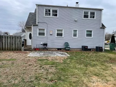7 Carol Pl, Edison, NJ 08817 photo 4