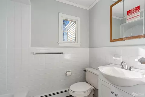 914 Dorn Ave, Middlesex, NJ 08846 photo 15