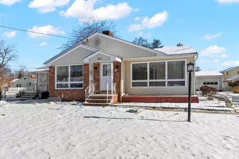 914 Dorn Ave, Middlesex, NJ 08846 photo 1