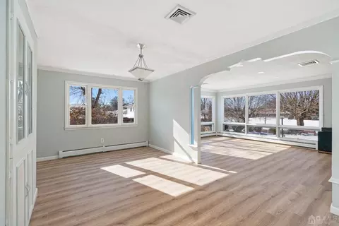 914 Dorn Ave, Middlesex, NJ 08846 photo 9