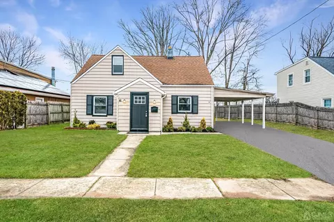 41 Hillcrest Ave, Edison, NJ 08817 photo 2