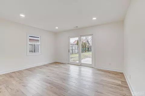 41 Hillcrest Ave, Edison, NJ 08817 photo 12