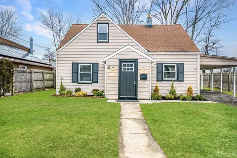 41 Hillcrest Ave, Edison, NJ 08817 photo 1