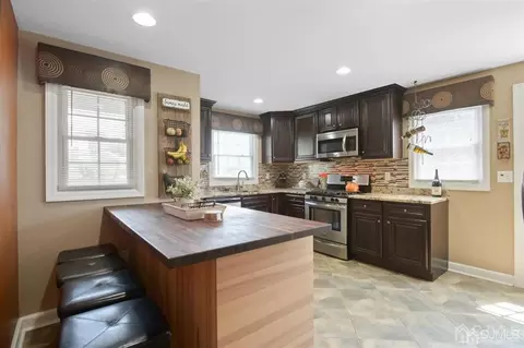 11 Rolling Rd, Middlesex, NJ 08846 photo 6
