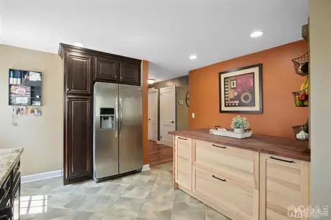 11 Rolling Rd, Middlesex, NJ 08846 photo 8