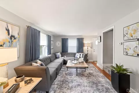 117 Macarthur Dr, Edison, NJ 08837 photo 8