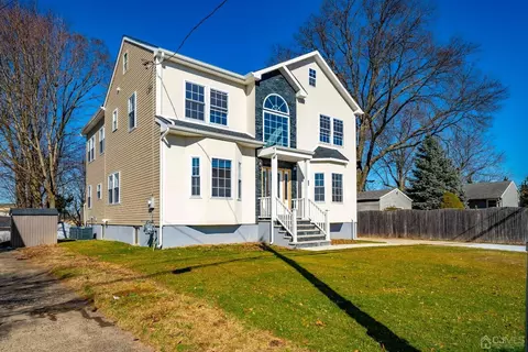 47 Ovington Ave, Edison, NJ 08817 photo 2