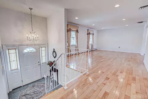 8 Fielding Pl, Edison, NJ 08820 photo 4