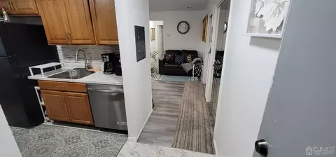 40 Boulder Dr, Edison, NJ 08817 photo 3