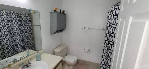 40 Boulder Dr, Edison, NJ 08817 photo 18