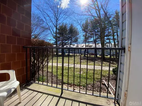 51 Boulder Dr, Edison, NJ 08817 photo 20
