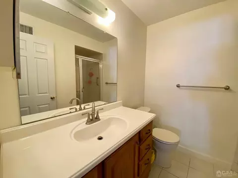 51 Boulder Dr, Edison, NJ 08817 photo 16