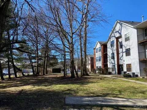 51 Boulder Dr, Edison, NJ 08817 photo 22