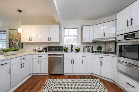 331 Union Ave, Middlesex, NJ 08846 photo 17