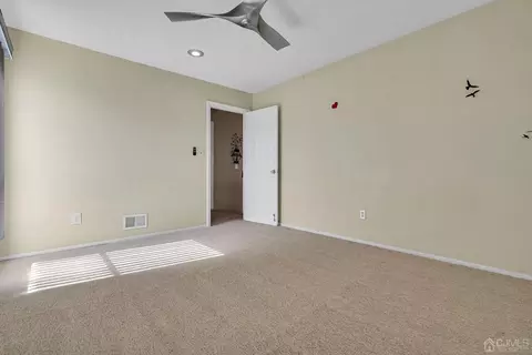 146 Westgate Dr, Edison, NJ 08820 photo 20