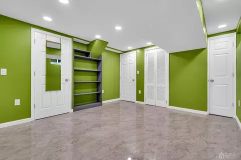 146 Westgate Dr, Edison, NJ 08820 photo 25