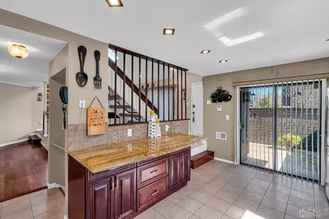 146 Westgate Dr, Edison, NJ 08820 photo 11