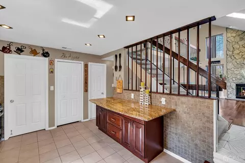 146 Westgate Dr, Edison, NJ 08820 photo 12