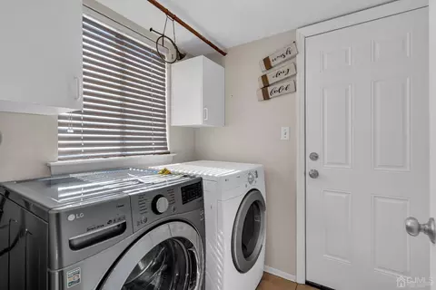 146 Westgate Dr, Edison, NJ 08820 photo 15