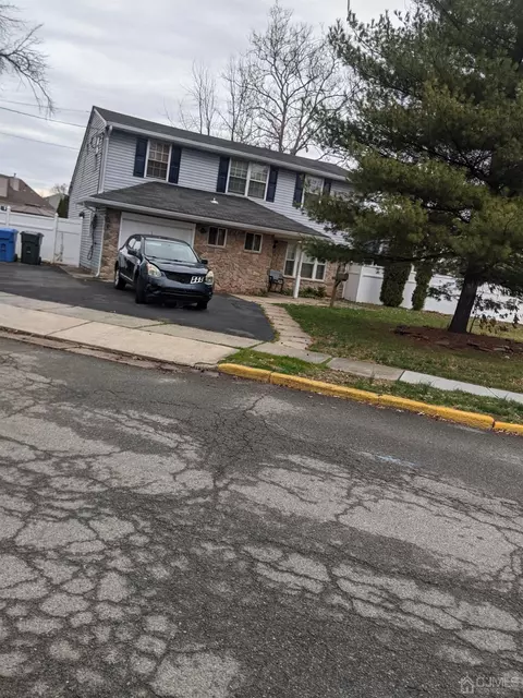 700 West Ave, Sewaren, NJ 07077 photo 1