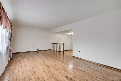 20 Fairmount Ave, Edison, NJ 08820 photo 8