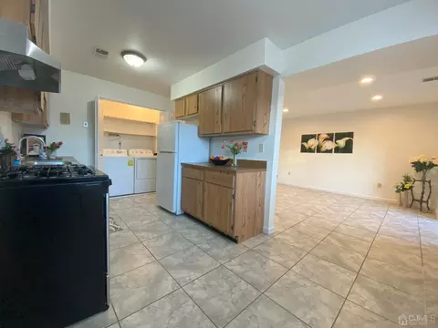 1603 Raspberry Ct, Edison, NJ 08817 photo 5