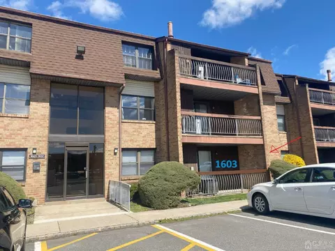 1603 Raspberry Ct, Edison, NJ 08817 photo 8