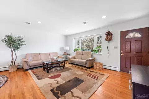 22 Baldwin Rd, Edison, NJ 08817 photo 10