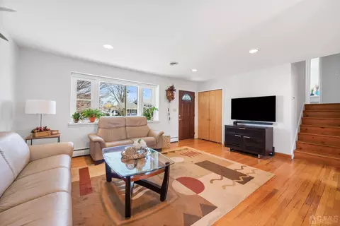 22 Baldwin Rd, Edison, NJ 08817 photo 11