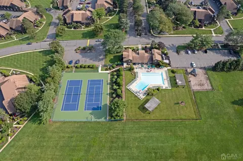 472 Westgate Dr, Edison, NJ 08820 photo 24