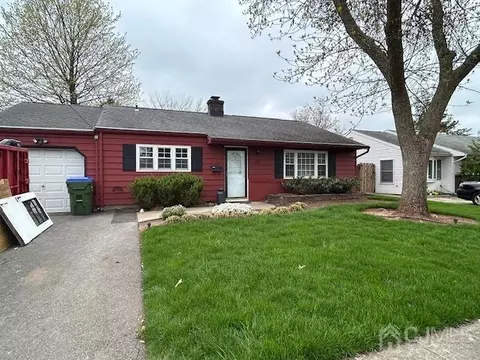 35 Weldon Rd, Edison, NJ 08817 photo 1