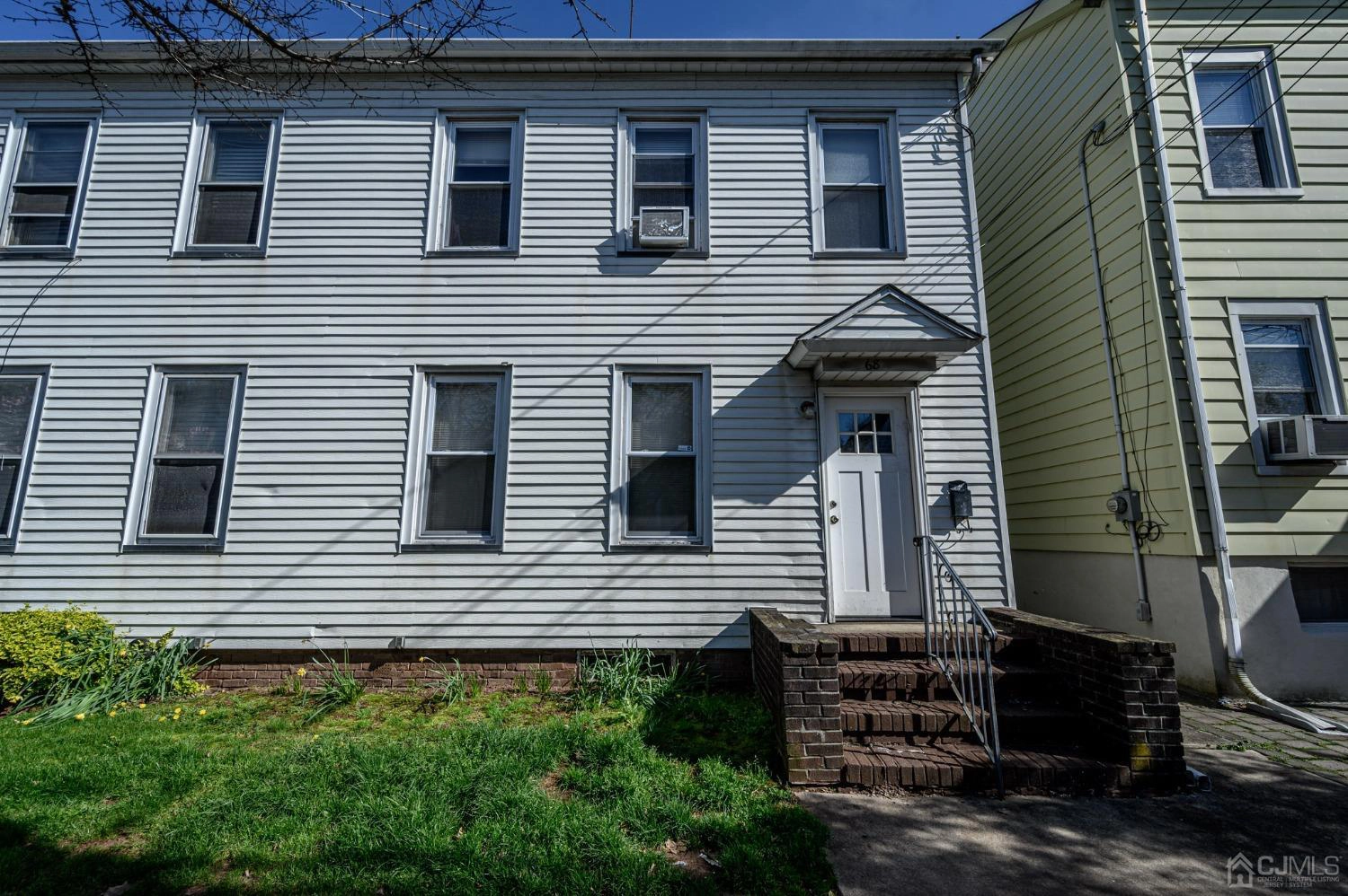 68 Huntington St  