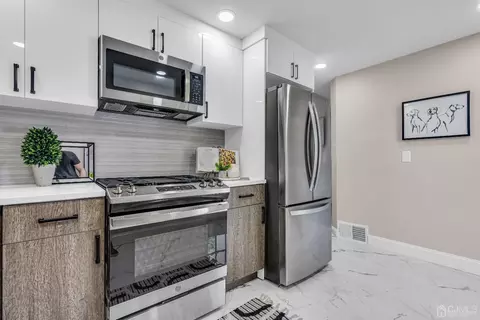 204 Stephenson Ave, Middlesex, NJ 08846 photo 15