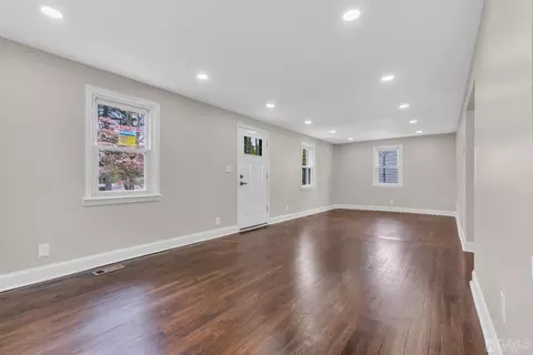 204 Stephenson Ave, Middlesex, NJ 08846 photo 6