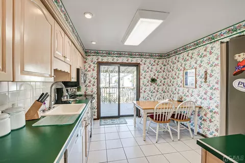 30 Baltic St, Edison, NJ 08820 photo 17