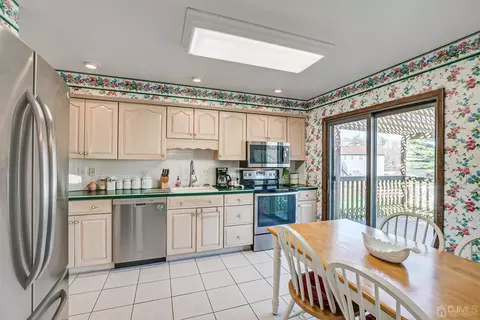 30 Baltic St, Edison, NJ 08820 photo 16