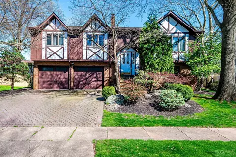 30 Baltic St, Edison, NJ 08820 photo 1