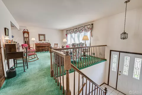 30 Baltic St, Edison, NJ 08820 photo 8