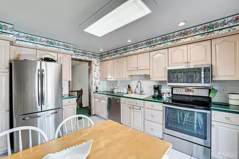 30 Baltic St, Edison, NJ 08820 photo 19