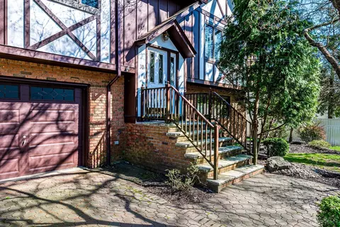 30 Baltic St, Edison, NJ 08820 photo 4